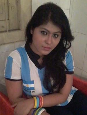 Kanwal Gulzar_34.jpg